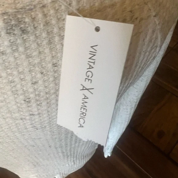 Women's Cream Lace-Up Top - Picture 3 of 4